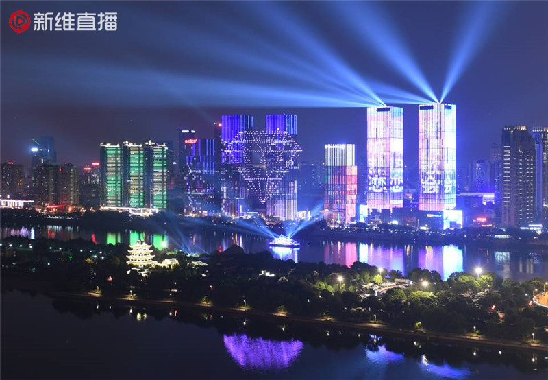 <a href='//www.firstvr.cn' target='_balnk'>長沙</a>777架無人機(jī)燈光秀<a href='//www.firstvr.cn' target='_balnk'>直播</a>