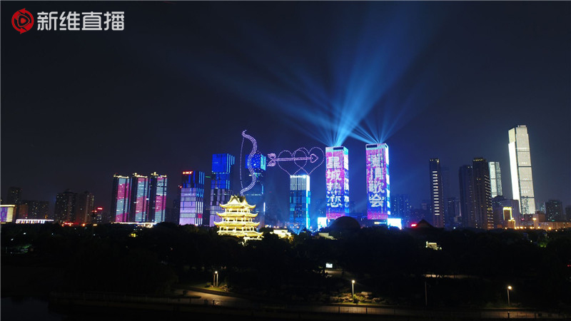 <a href='//www.firstvr.cn' target='_balnk'>長沙</a>777架無人機(jī)燈光秀<a href='//www.firstvr.cn' target='_balnk'>直播</a>